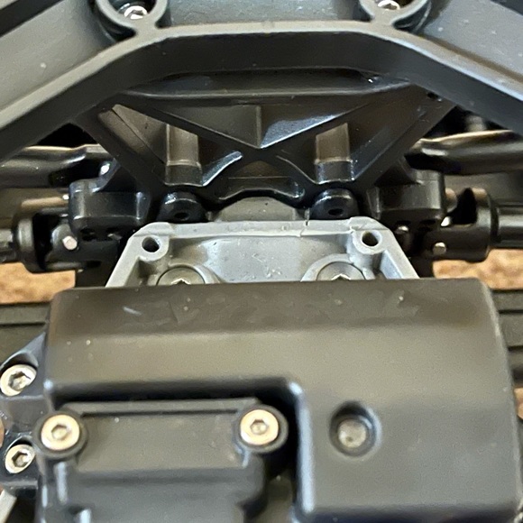 Stampede VXL Brushless--very clean and almost like new - Picture 8 of 9